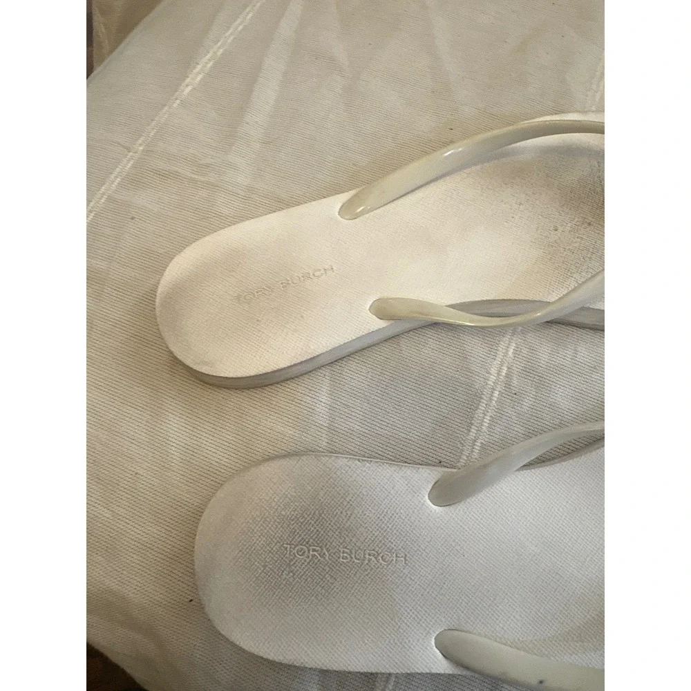 Tory Burch White Rubber Flip Flops Logo Medallion Thong Sandals Womens 9M